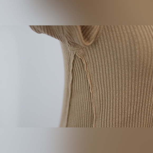 Beige Abercrombie and Fitch Long sleeve shirt - Picture 4 of 7